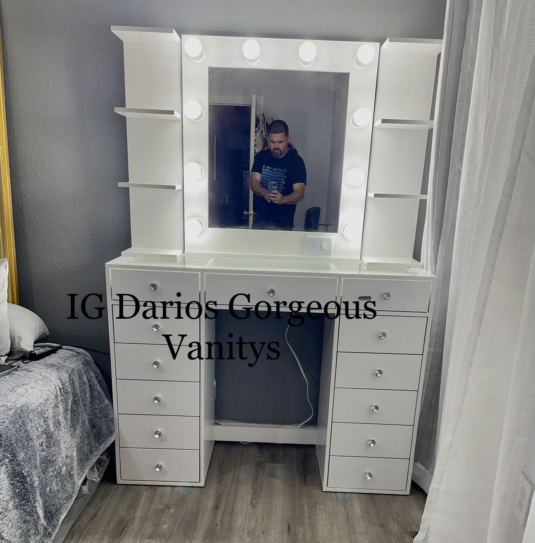 New 13 Drawer Makeup Vanity Sets In Stock