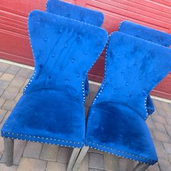 Set of 4 Blue Velvet Tufted Dining Chairs