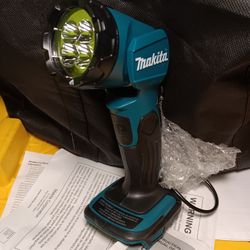 Makita 18v Cordless Flashlight Tool Only 