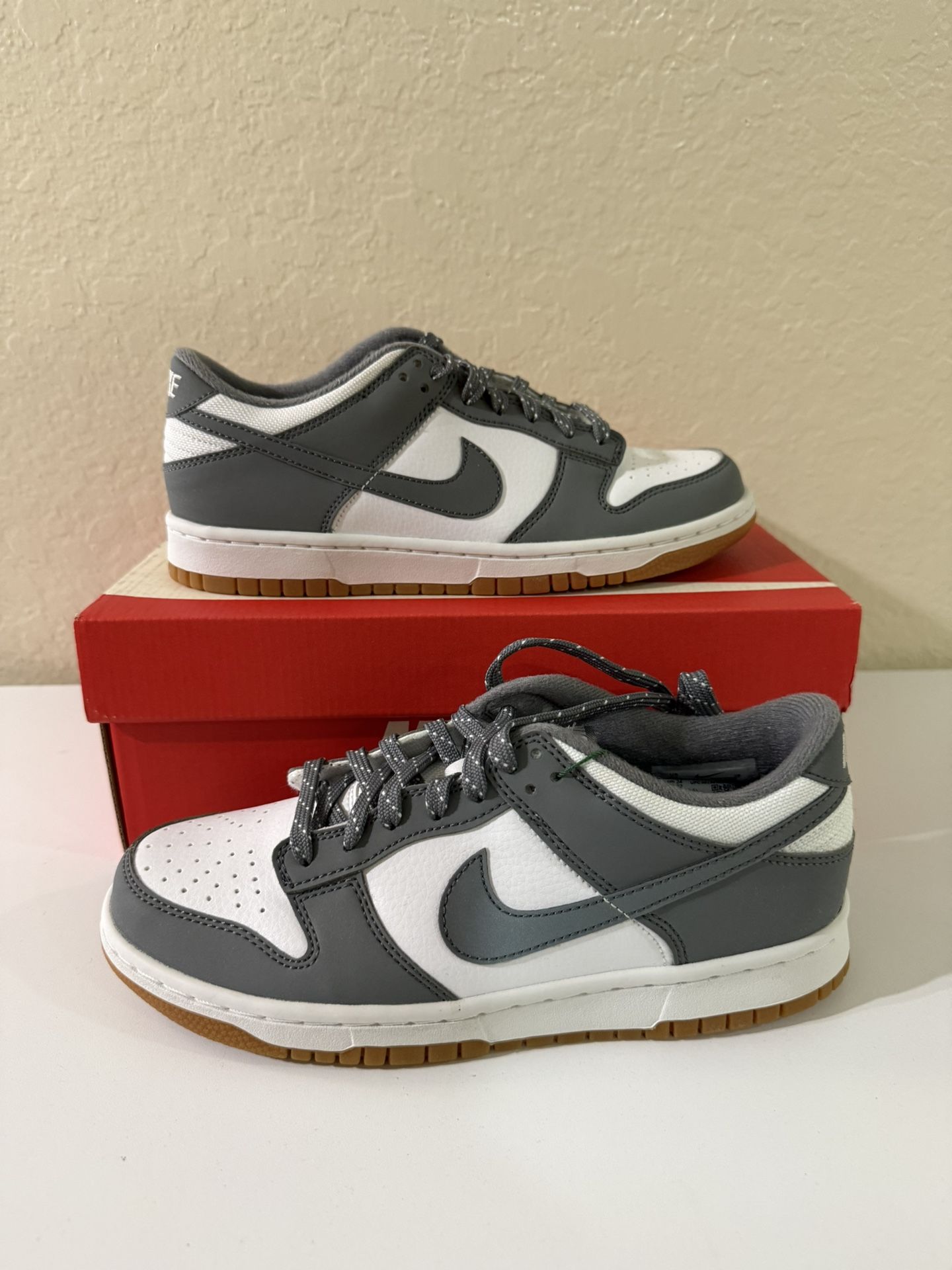 Nike Dunk Low Reflective Grey 6Y / 7.5 Womens