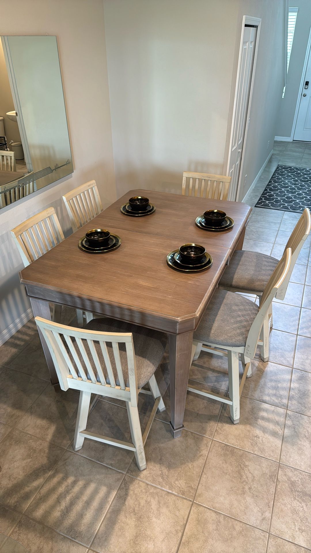 Beautiful Quality 6 Seat Kitchen Table & Counter Height Chairs