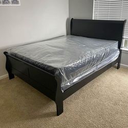 New in Plastic  Never Slept In