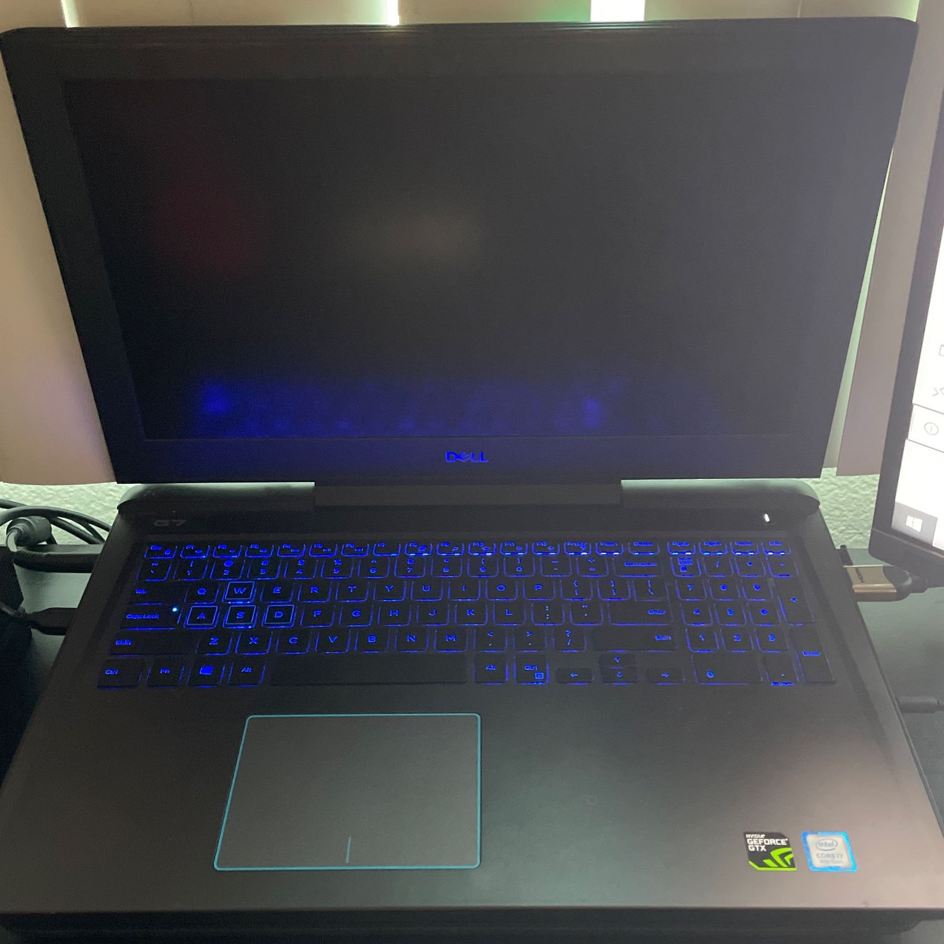 Dell G7 7588 Gaming Laptop