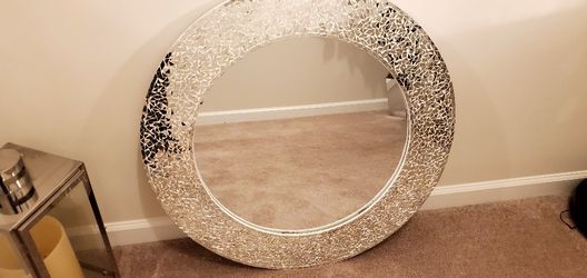 Mosiac MIRROR LIKE NEW