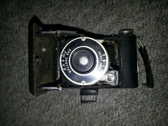 Kodak camera(half-price sale half the price of the below listed item)