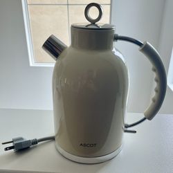 Like New Water Kettle 1.5 Liters
