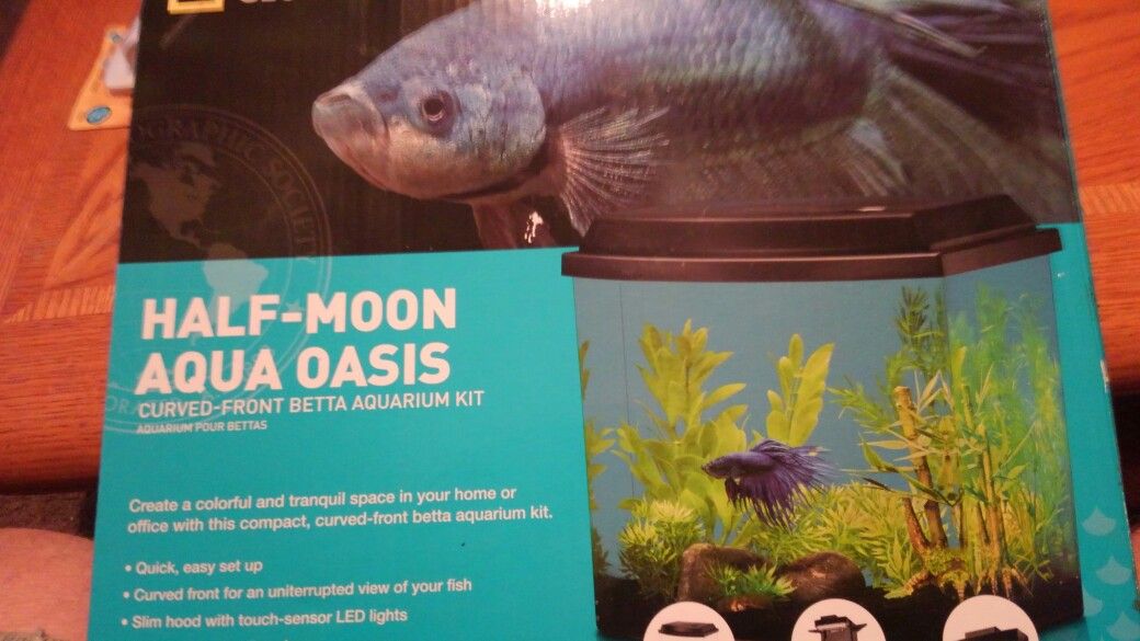 National Geographic Half Moon Aqua Oasis 2. 5 gallon tank setup