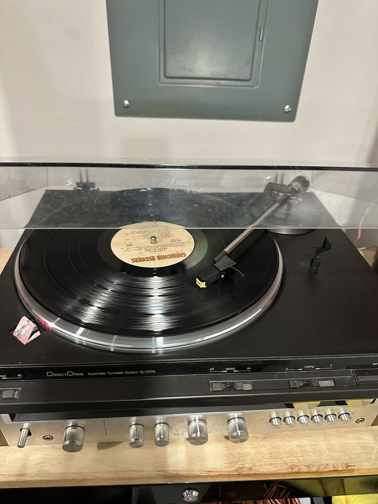 Technics SL DD33 Direct Drive Turntable W/Needle & Cover