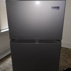 Frigidaire Gallery Fridge Model #FGFR797-C-6COM