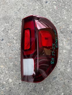 2017-2023 HONDA RIDGELINE RH TAIL LIGHT