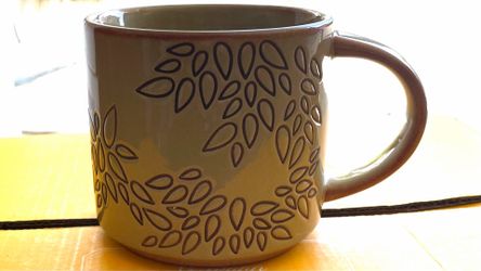 Starbucks leaf design mug