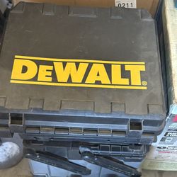 DEWALT  JIG SAW WITH CASE