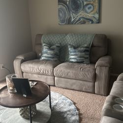 Recliner Sofas 