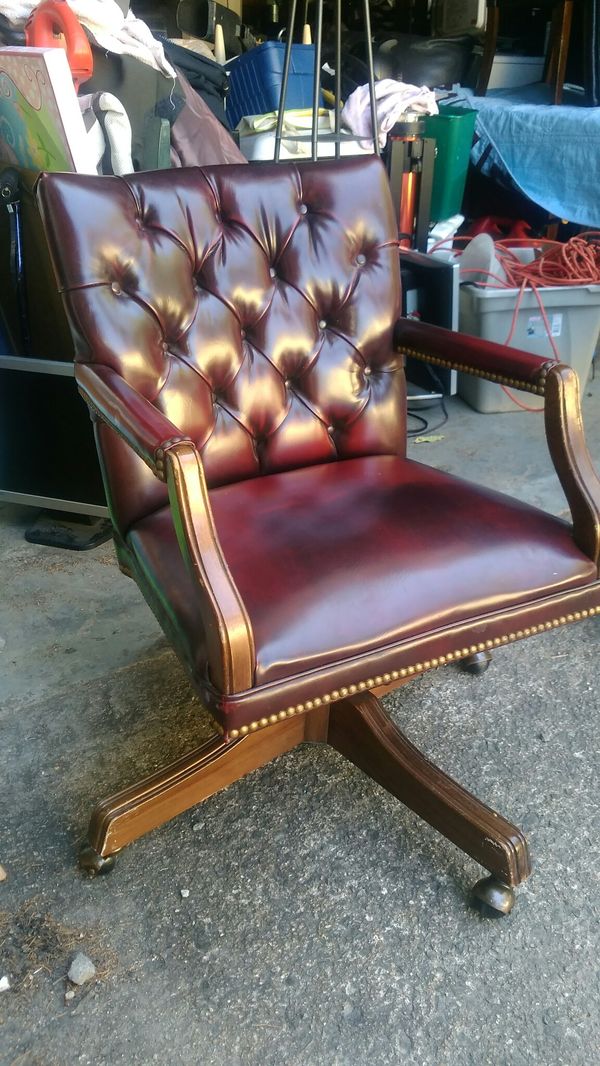 Antique chair for Sale in Richmond, VA OfferUp