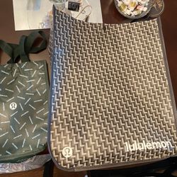 Lululemon bags
