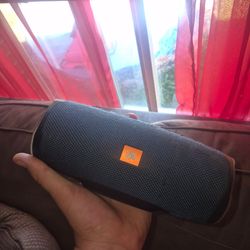 Jbl charge 4