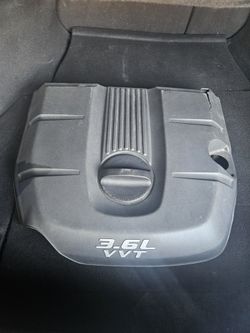 Plastic engine cover