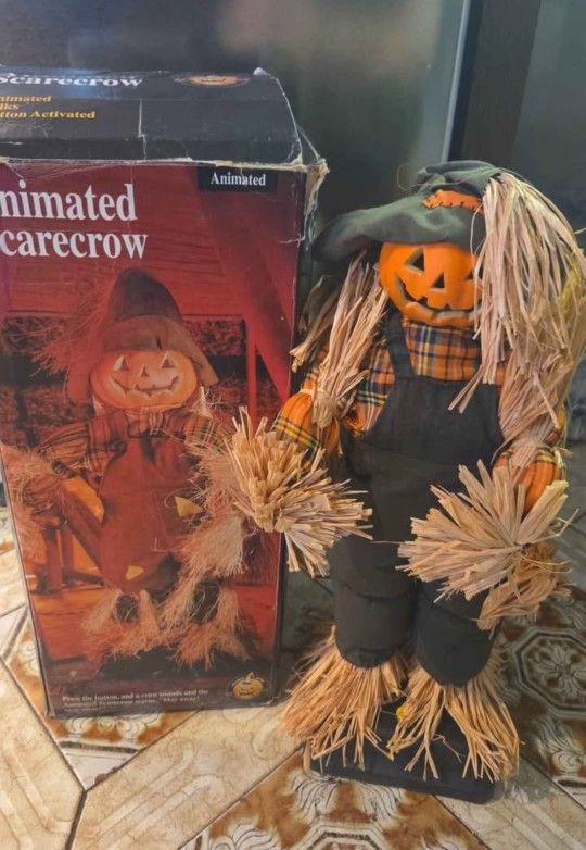 Halloween Factory GEMMY vintage animated scarecrow talking pumpkin head animatronic