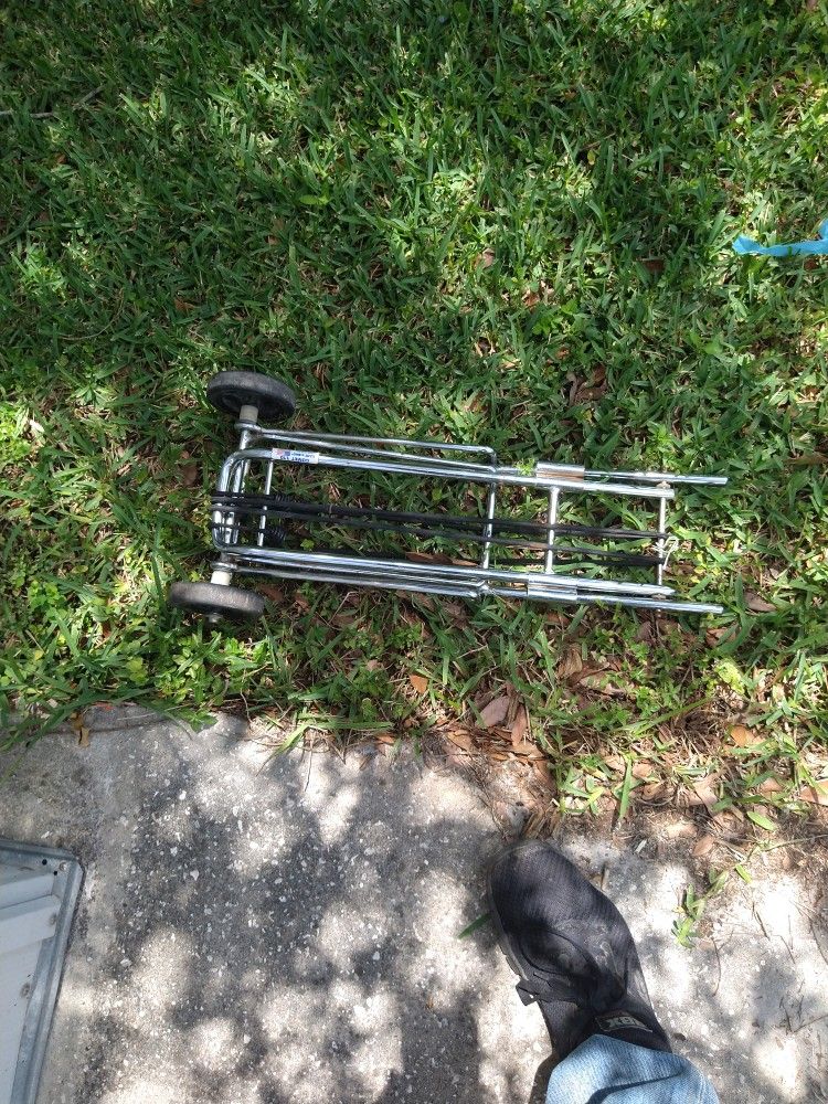  Compact Mini Trolley💥$5💥