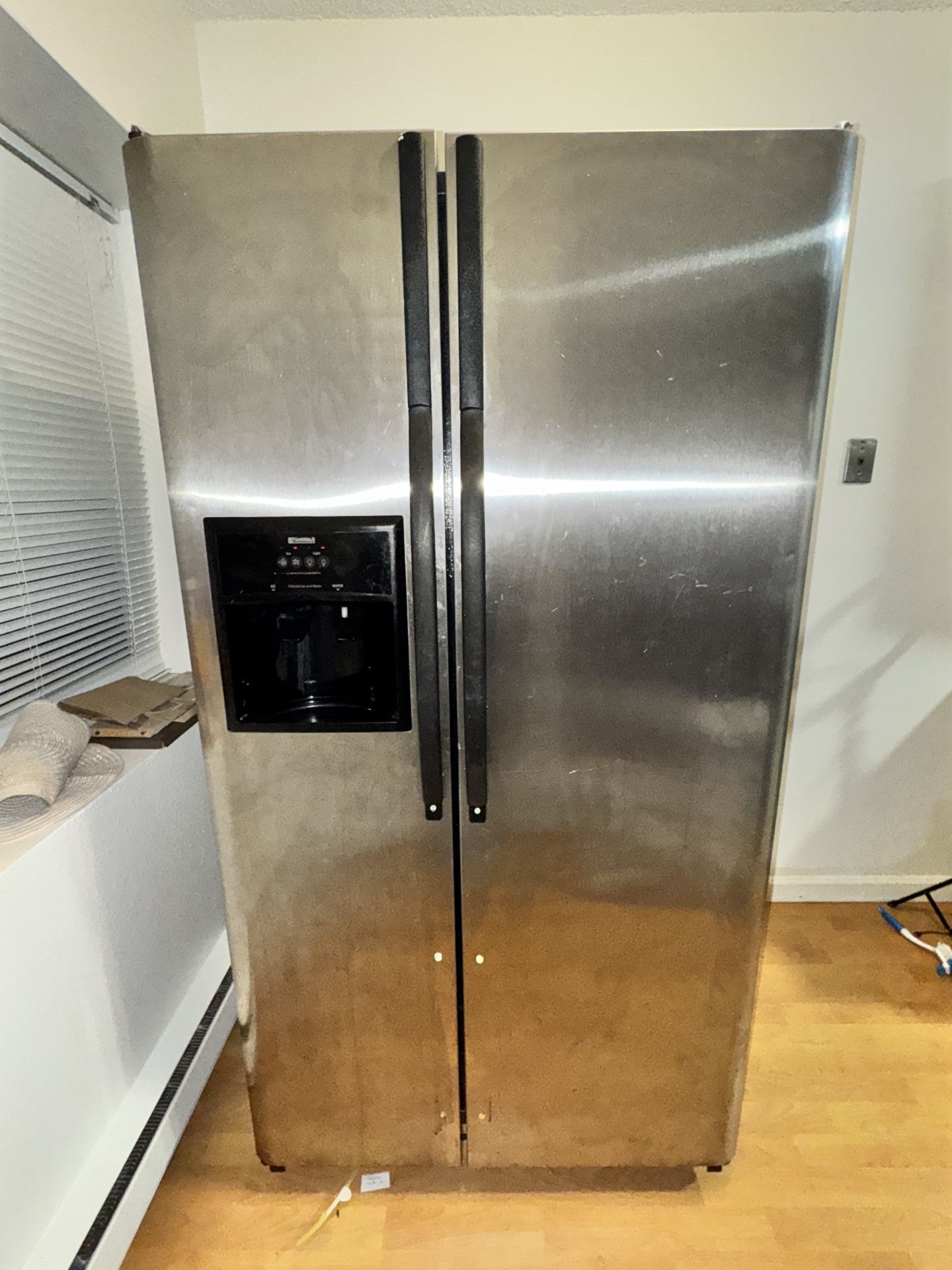 FREE FRIDGE!!