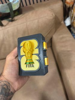 FIFA sticker boxes discounted