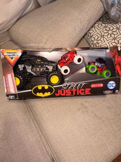 Monster Jam Batman Set