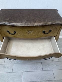 Coaster Co. Hand-Painted Venetian Style 3-Drawer Bombay Chest
