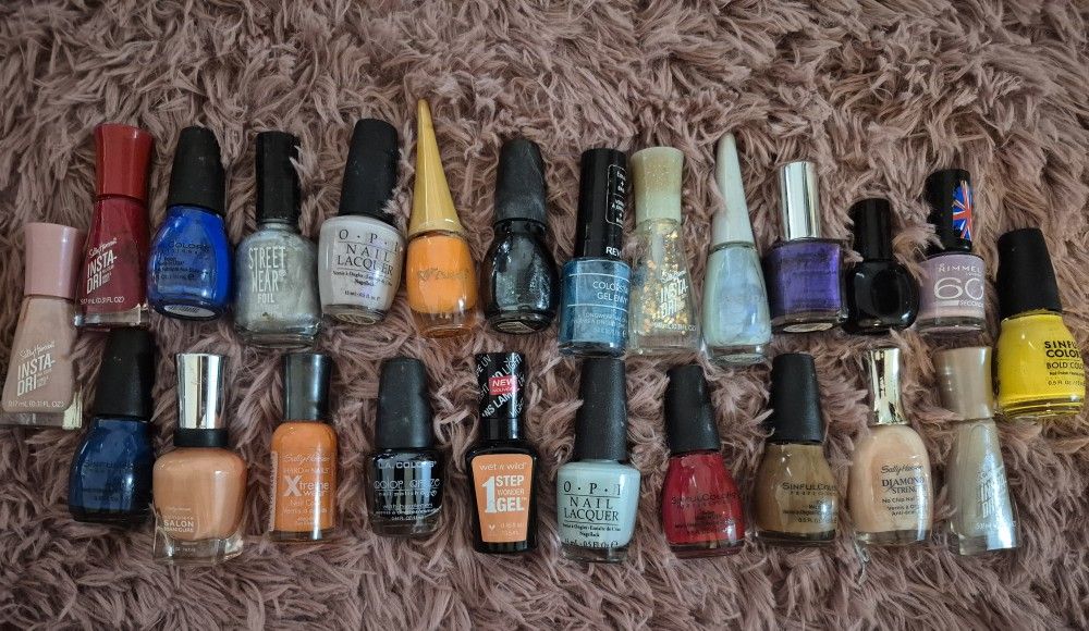 SEVERAL SALON NAIL POLISHES USED AND MOSTLY  NEW!!!
