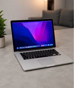 Macbook Pro 15inch + New Charger + Carrying Bag (EXCELLENT CONDITION)