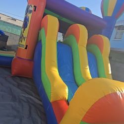 Used Bouncer With Dry Double Slides For Sale... En Venta Brincolin Doble Resbaladilla 
