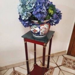 Chinese Ceramic Vase Bowl Flowers And Table