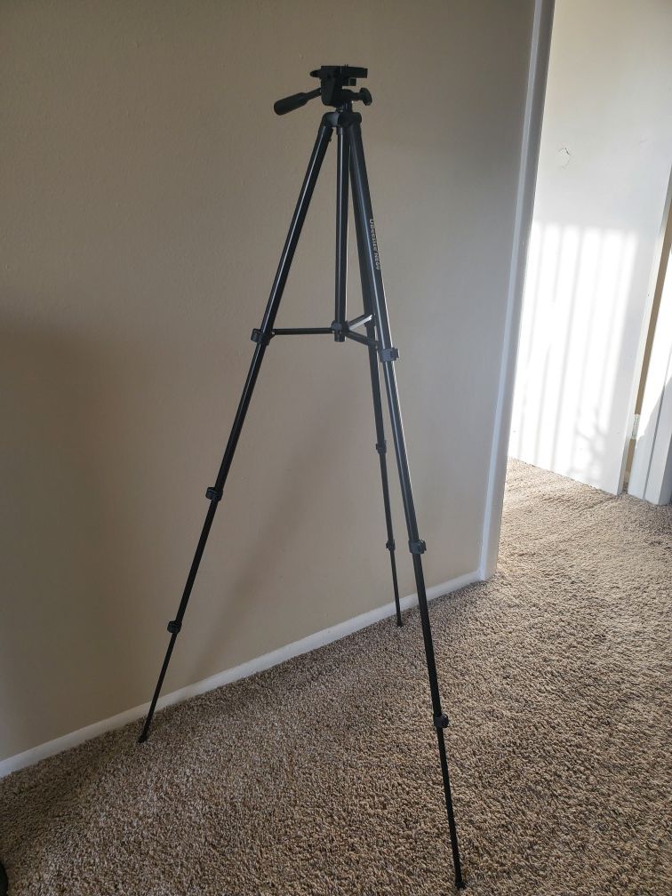 60" Tripod. Used only a couple of times.