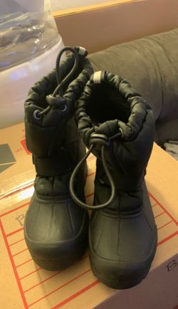 Kids snow boots 11c