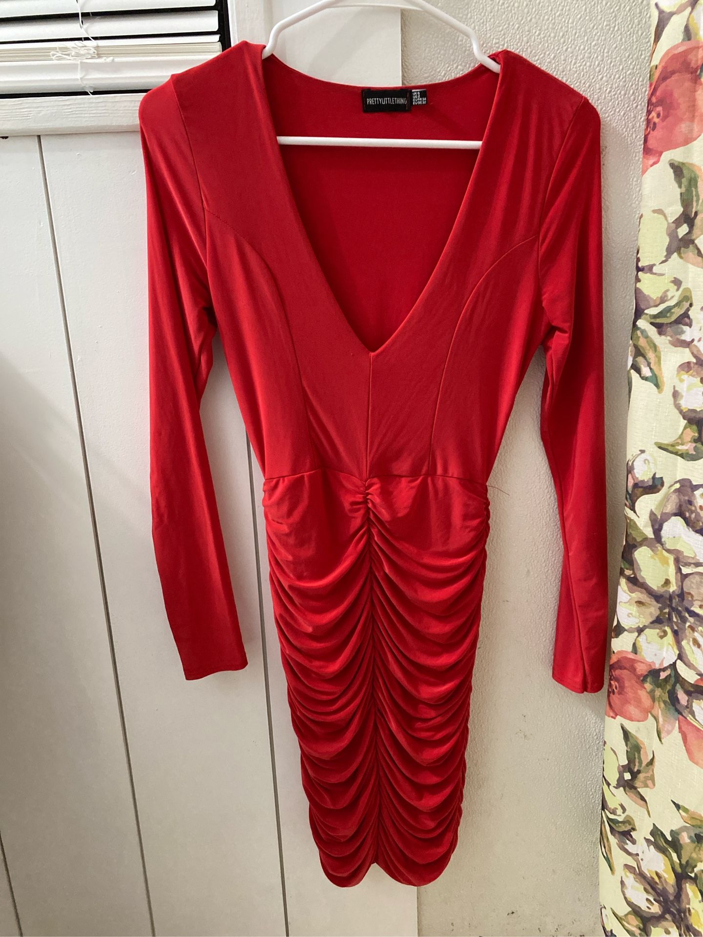 PRETTYLITTLETHING Fishtail Dress