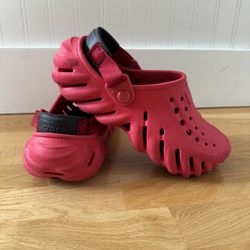 CROCS Echo Clog - Red - J 5