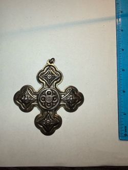 Reed & Barton 1971 Sterling Silver Christmas Cross Ornament (17.78 grams)