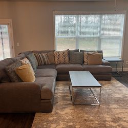 Gray Sectional (couch)