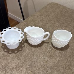 Vintage milk glass set
