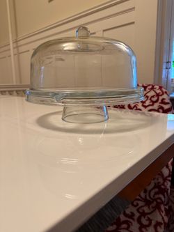 Glass Cake Stand with Dome Cover