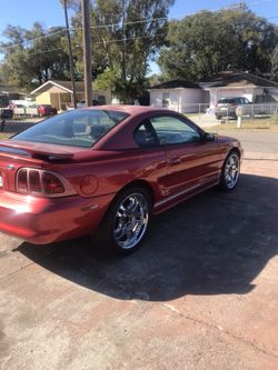 Vendo un Ford Mustang del 1998