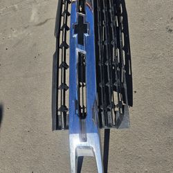 Chevy Silverado 1500 Grille Oem