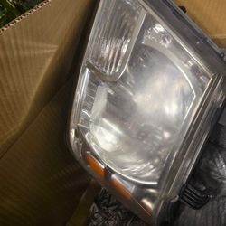 2012 Nissan frontier Headlights 