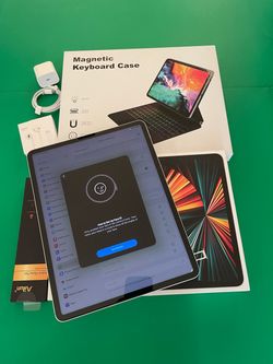 2TB Apple IPad Pro 12.9” 5th Generation ( M1 chip / 2024GB) WiFi + cellular (5G/Unlocked) with keyboard, pen &  Accessories