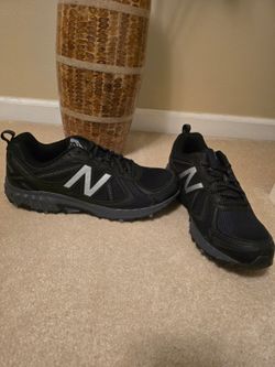New Balance Men's Shoes 