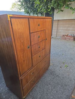 Drexel  Dresser