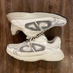 CHRISTIAN DIOR B 30 size 10 used good