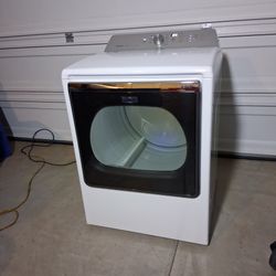 Maytag Bravos XL Gas Dryer 8.0 Cu Ft BIG Capacity Excellent Working Condition