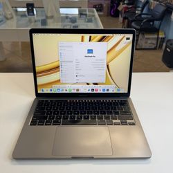 MacBook Pro 13inch Touchbar i7-32-2TBssd with Final Cut & Logic Pro