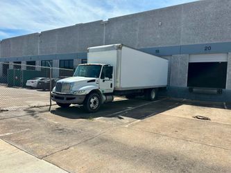Box Truck/ camion