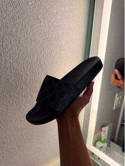 Unisex Gucci slides! Women’s 11 men’s 9.5